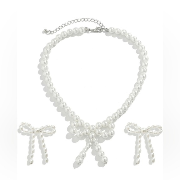 Jewelry - Pearl Bow Elegant Necklace & Earrings